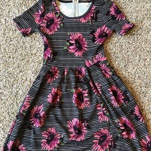 Xs Lularoe Amelia
